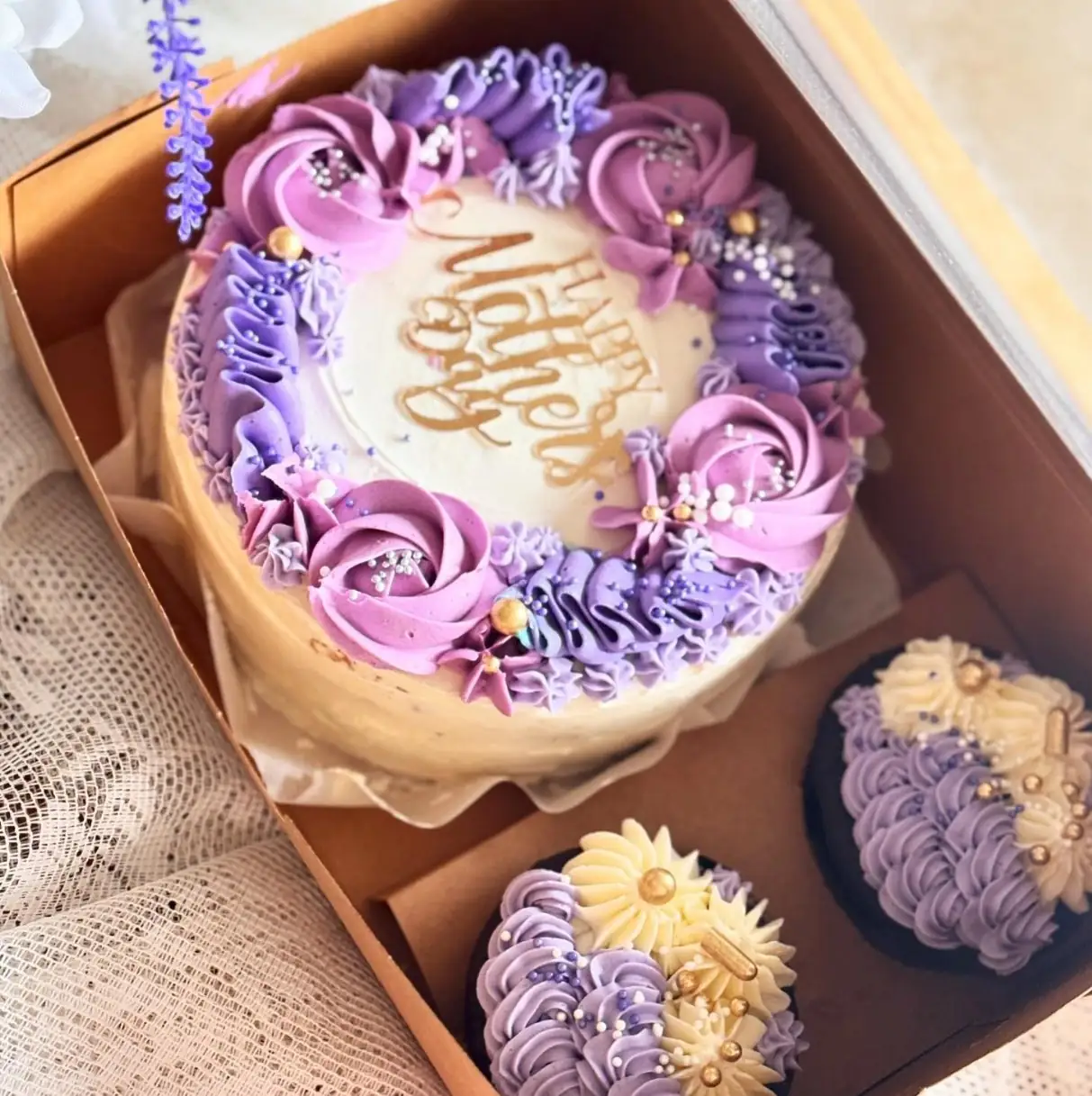 Custom cake by CakesForYou