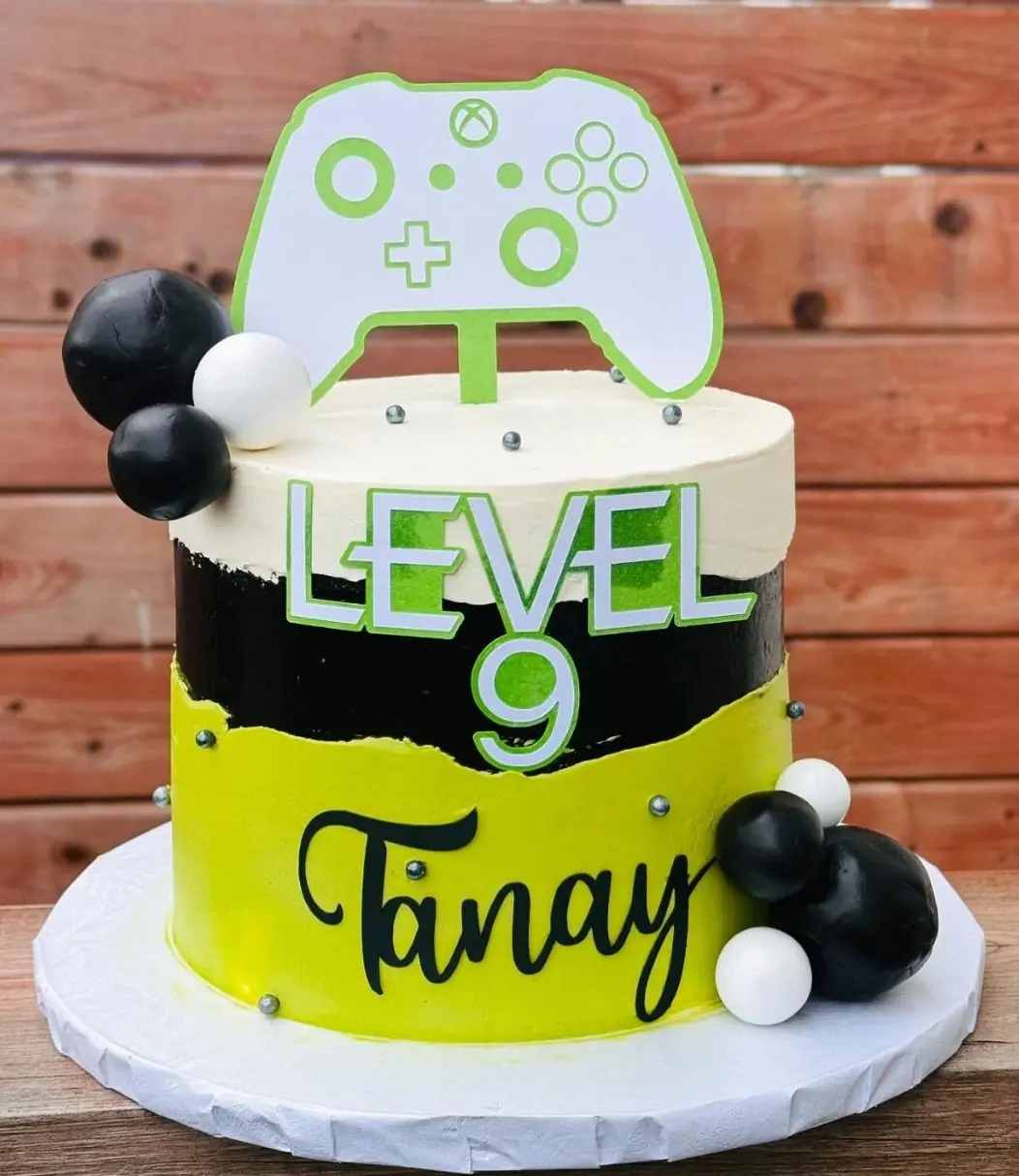 Custom cake by CakesForYou