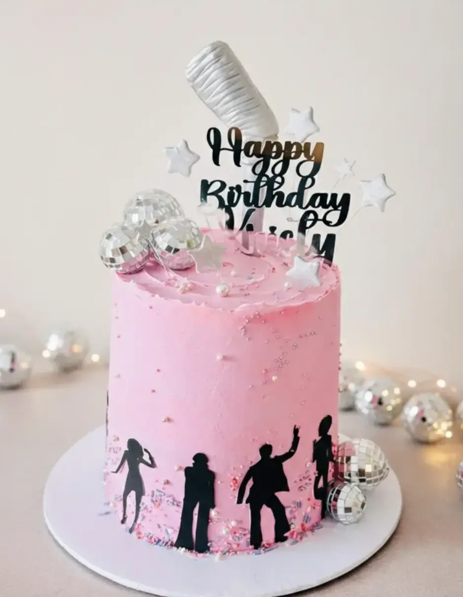 Custom cupcakes by CakesForYou